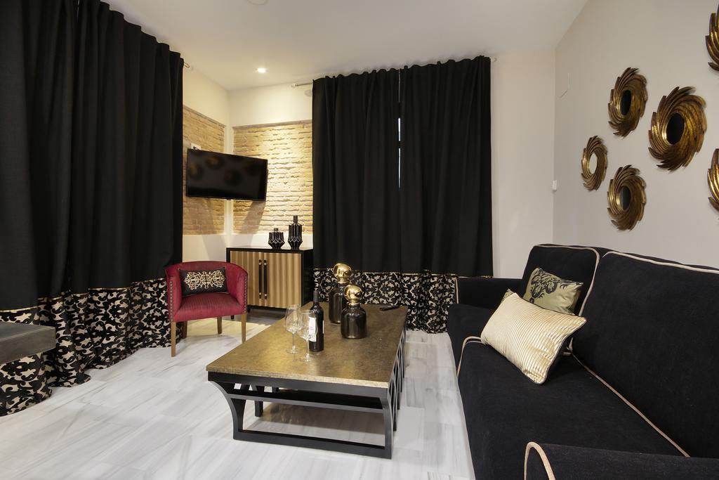 Suites Gran Via Capilla Real Гранада Экстерьер фото