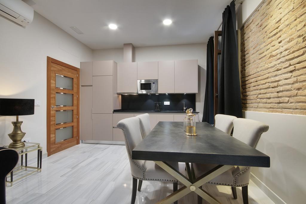Suites Gran Via Capilla Real Гранада Экстерьер фото