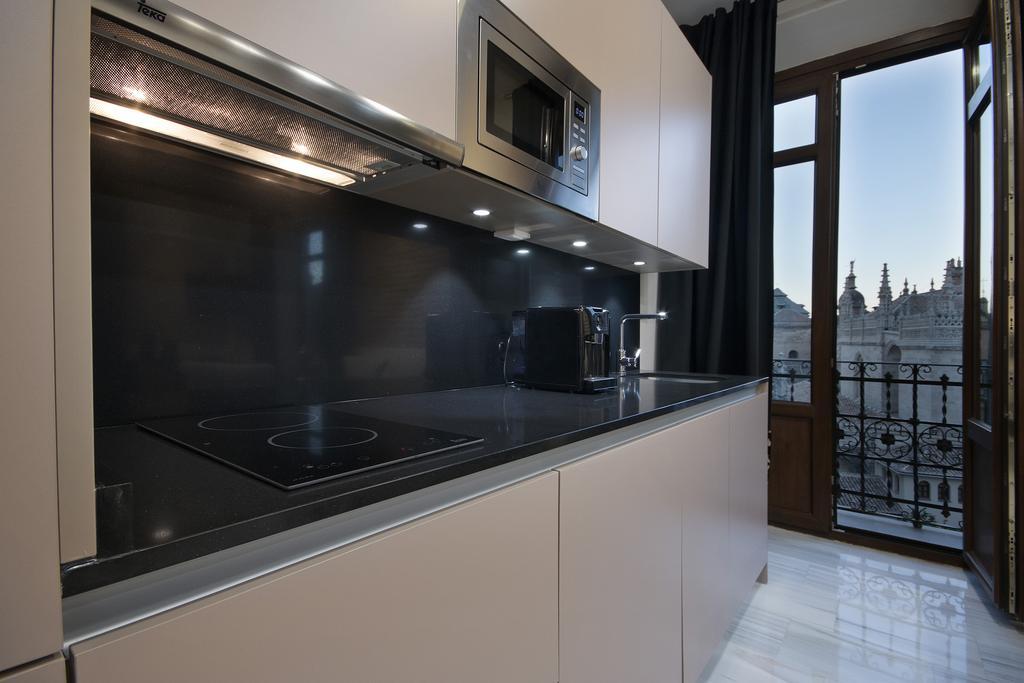 Suites Gran Via Capilla Real Гранада Экстерьер фото
