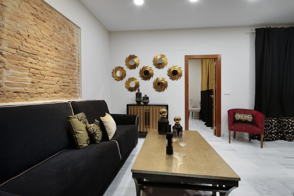 Suites Gran Via Capilla Real Гранада Экстерьер фото