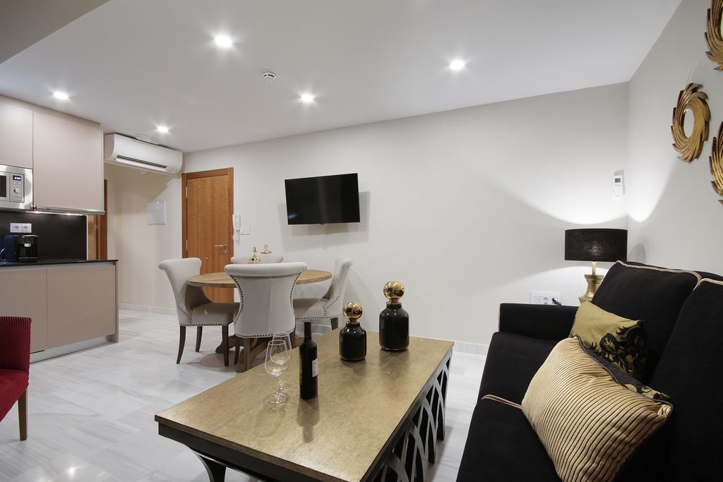 Suites Gran Via Capilla Real Гранада Экстерьер фото