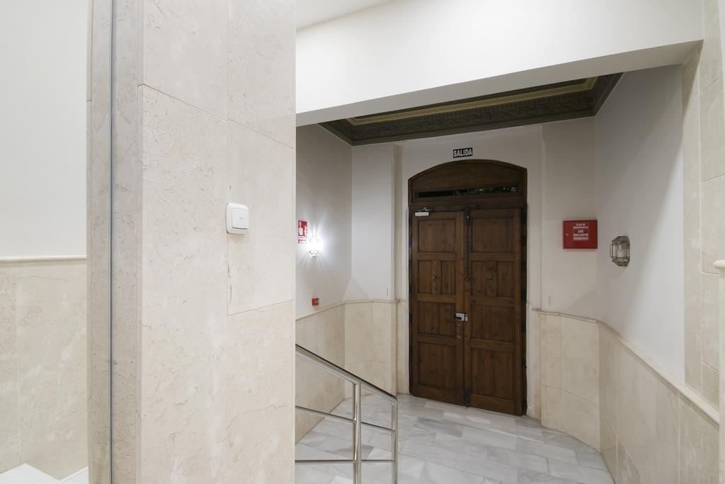 Suites Gran Via Capilla Real Гранада Экстерьер фото