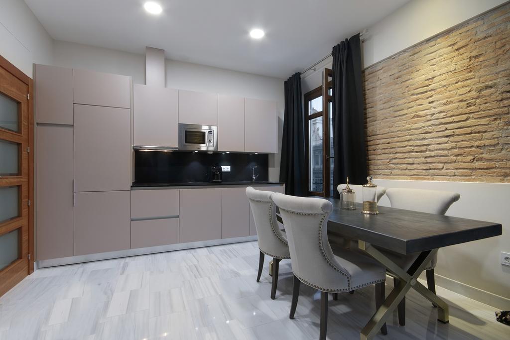 Suites Gran Via Capilla Real Гранада Экстерьер фото