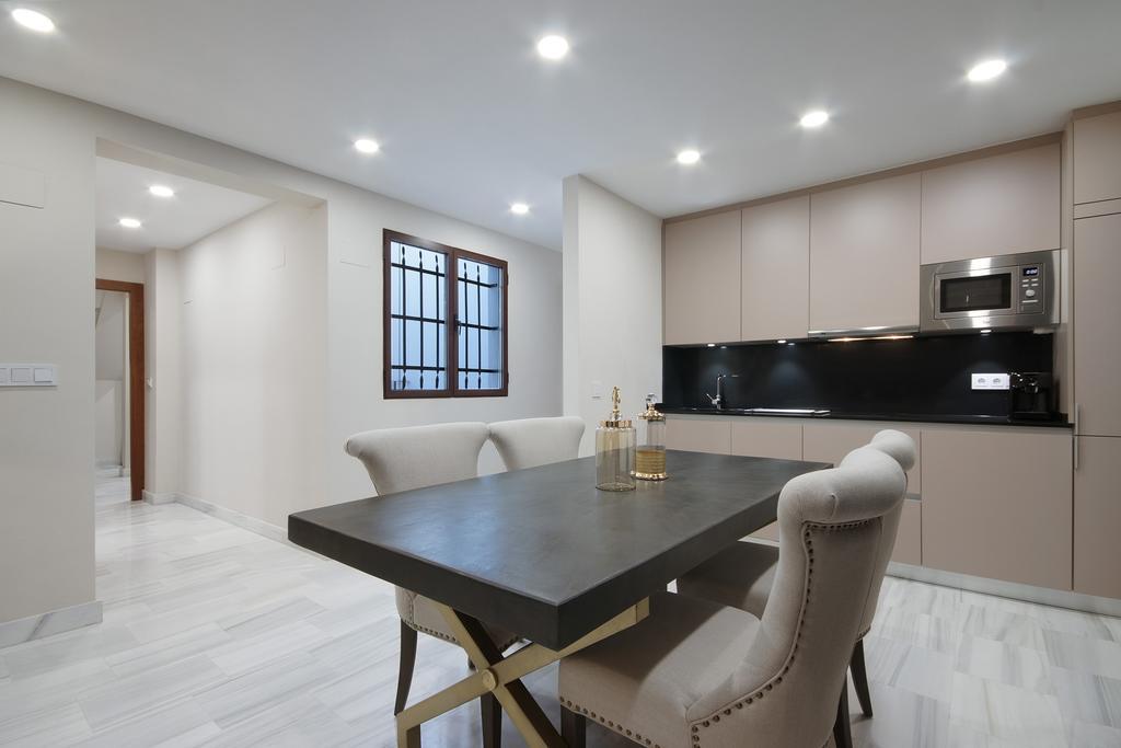 Suites Gran Via Capilla Real Гранада Экстерьер фото